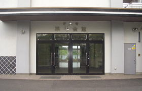 常念寺 栗平会館 第１斎場正面入口