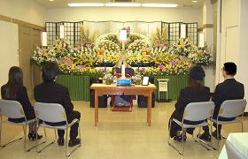花祭壇の家族葬施行実例
