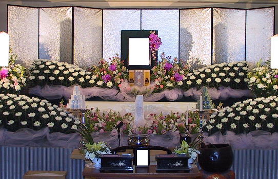 花祭壇の家族葬やすらぎＥ