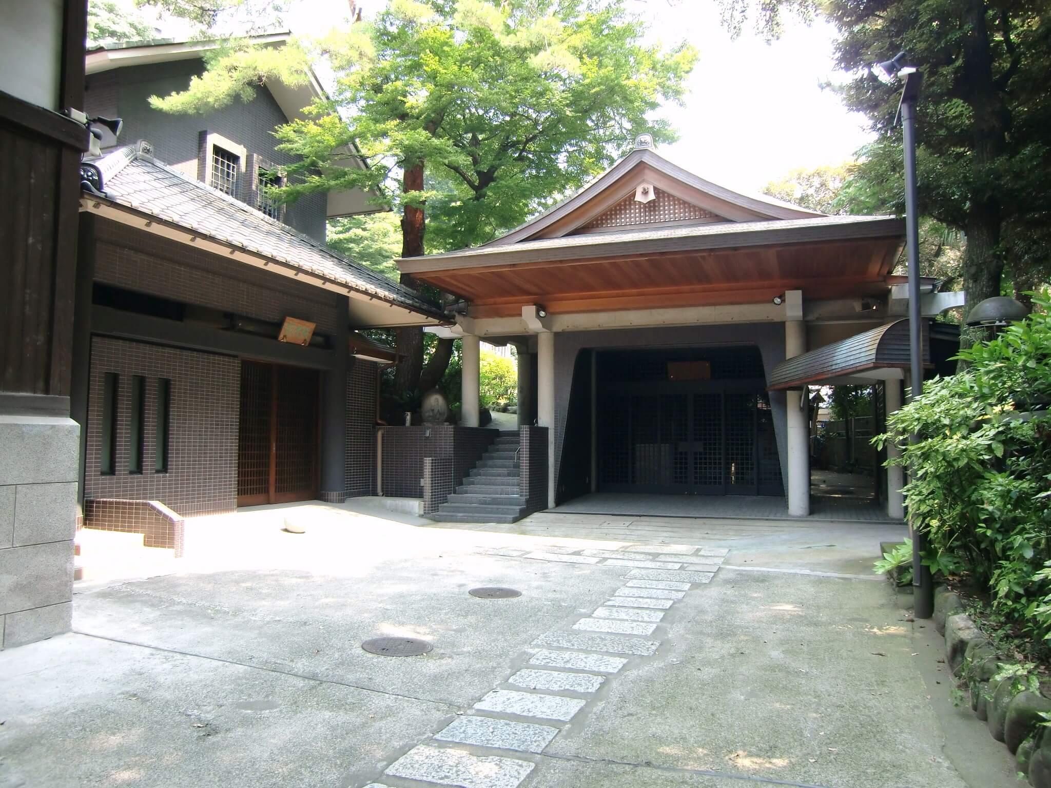 大圓寺斎場 仏心閣(大円寺)